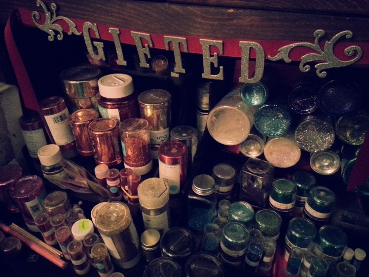 Why yes, the glitter is divided by warm and cool colors! 