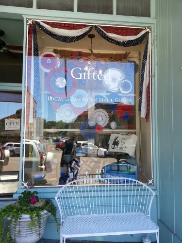 Independence Day / Anniversary Display window at Gifted Gift Shop